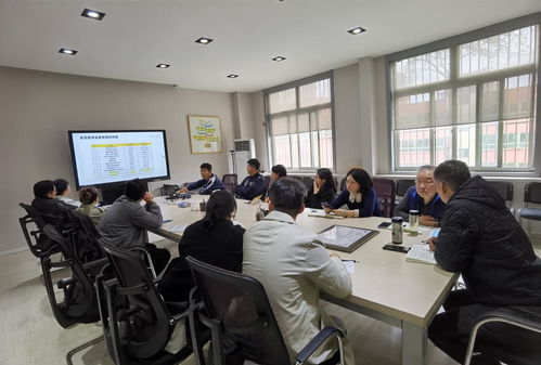 服裝與藝術(shù)設(shè)計(jì)學(xué)院召開教育教學(xué)工作推進(jìn)會(huì)